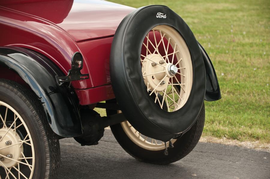  Ford Model T Roadster 1926 года  (фото 5 из 12)